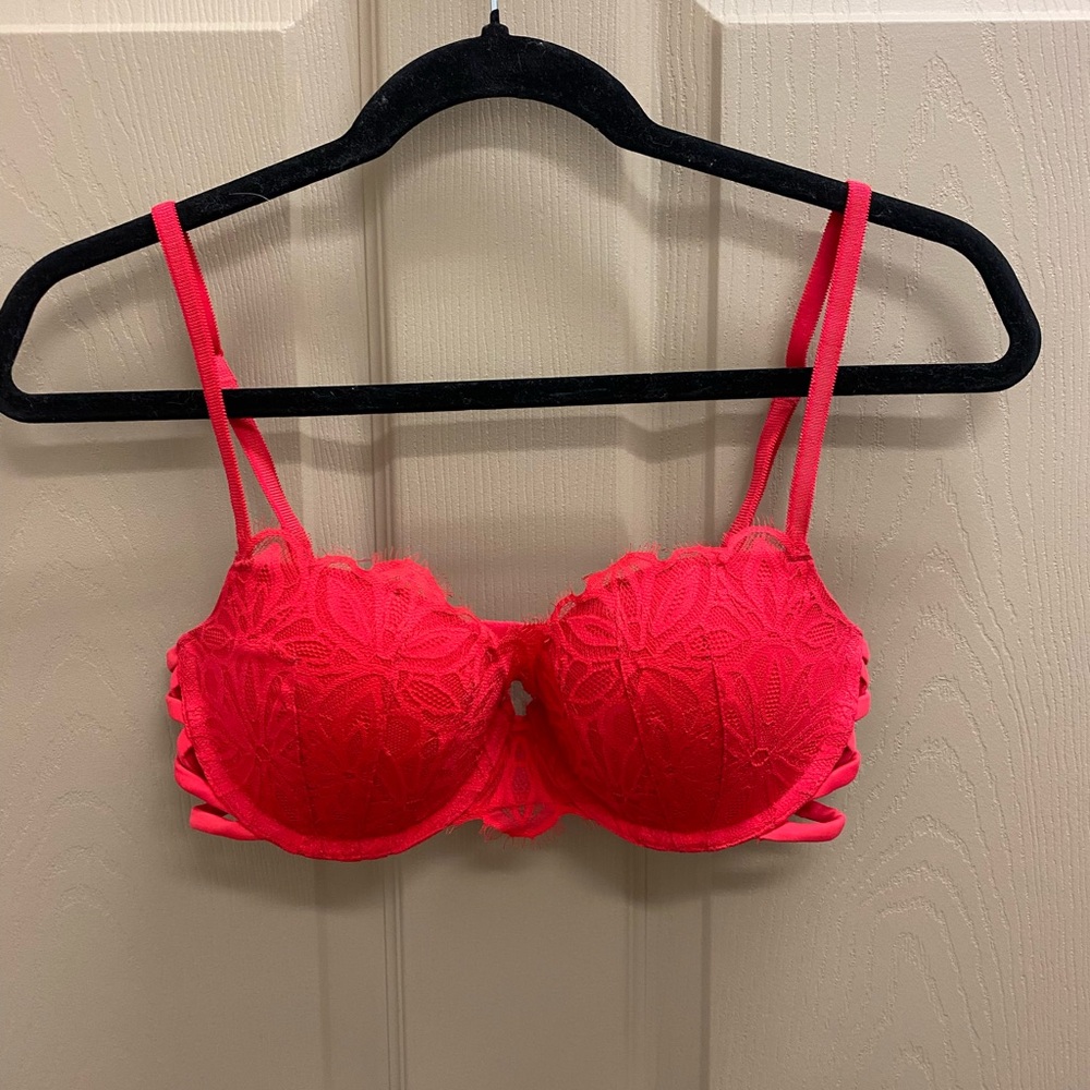 Victoria Secret PINK Push-up bra, Red, 32D, NWOT